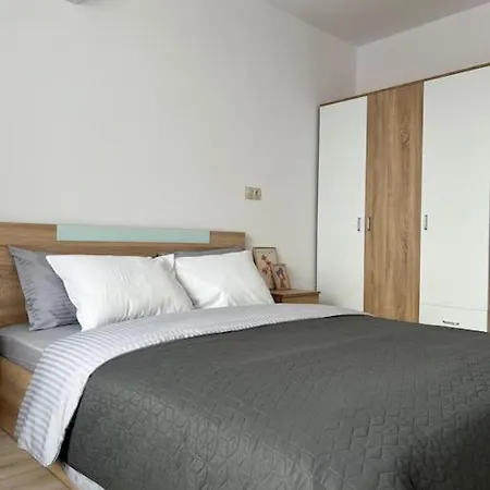 Apartment New And Stylish Tuthon Pomorie