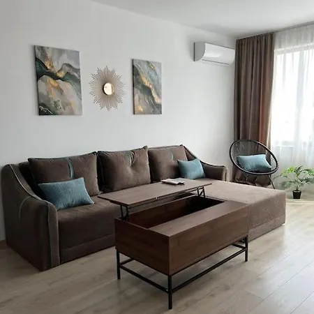 New And Stylish Tuthon * Pomorie